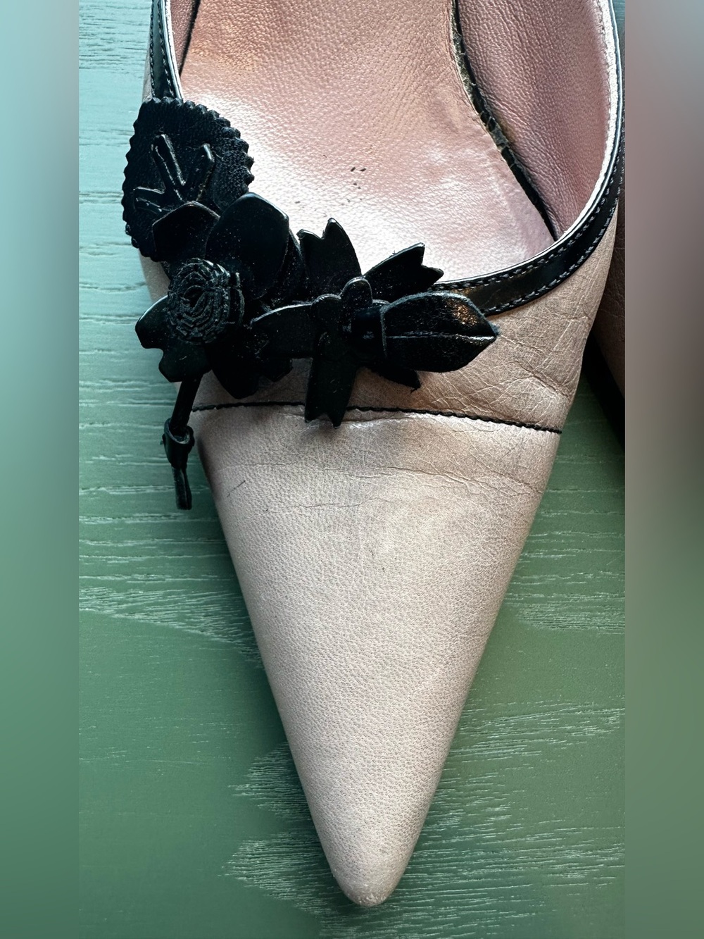 Prada Pink Pointed-Toe Slip-On Mules with Black Floral Trim - Picture 4 of 16